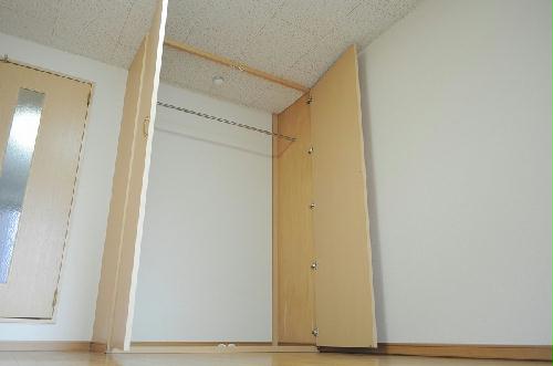 キッチン　広々クローゼット