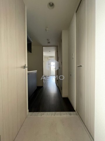 玄関　同マンション参考写真