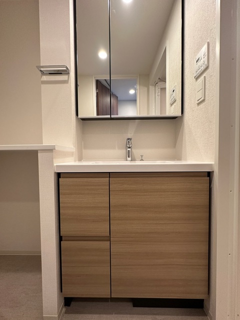 洗面設備　※写真は同タイプ住戸です。
