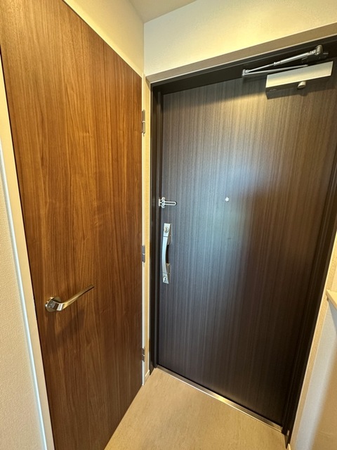 玄関　※写真は同タイプ住戸です。