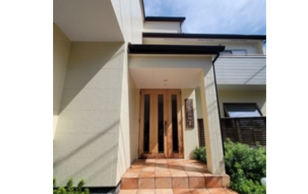 エントランス　清潔なエントランスです