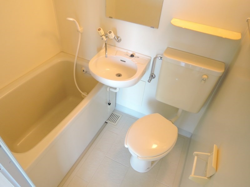 バス・シャワールーム