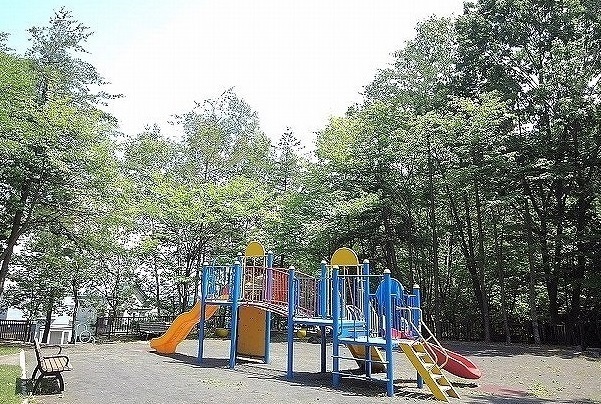 公園　富丘南公園（公園）まで400m