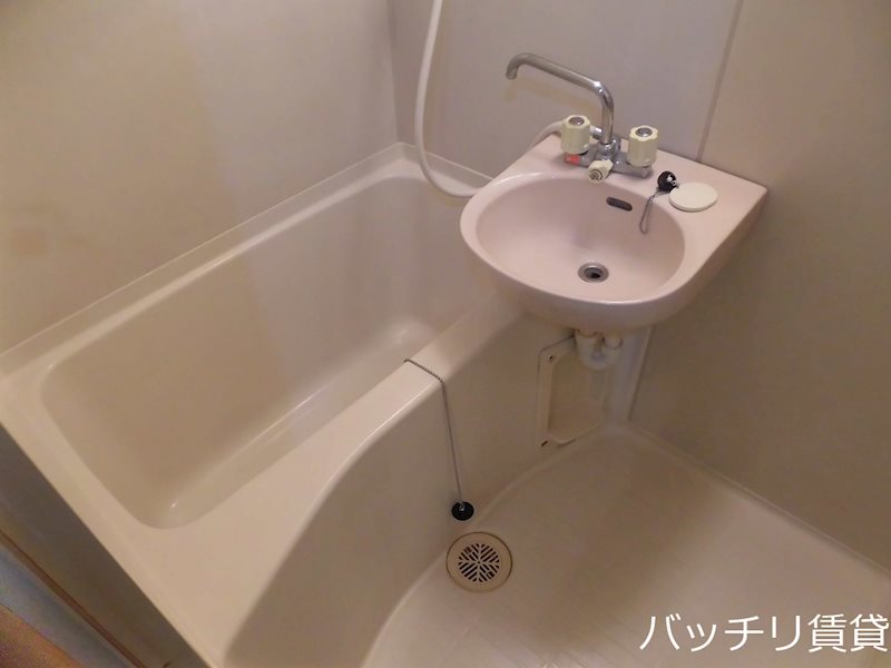 バス・シャワールーム　別号室イメージの為、現状を優先致します