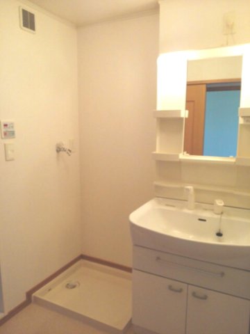 洗面設備　※同タイプ参考写真