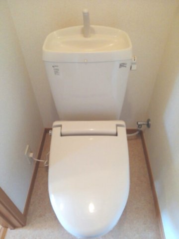 トイレ　※同タイプ参考写真