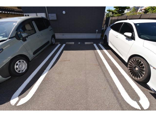 駐車場　駐車場