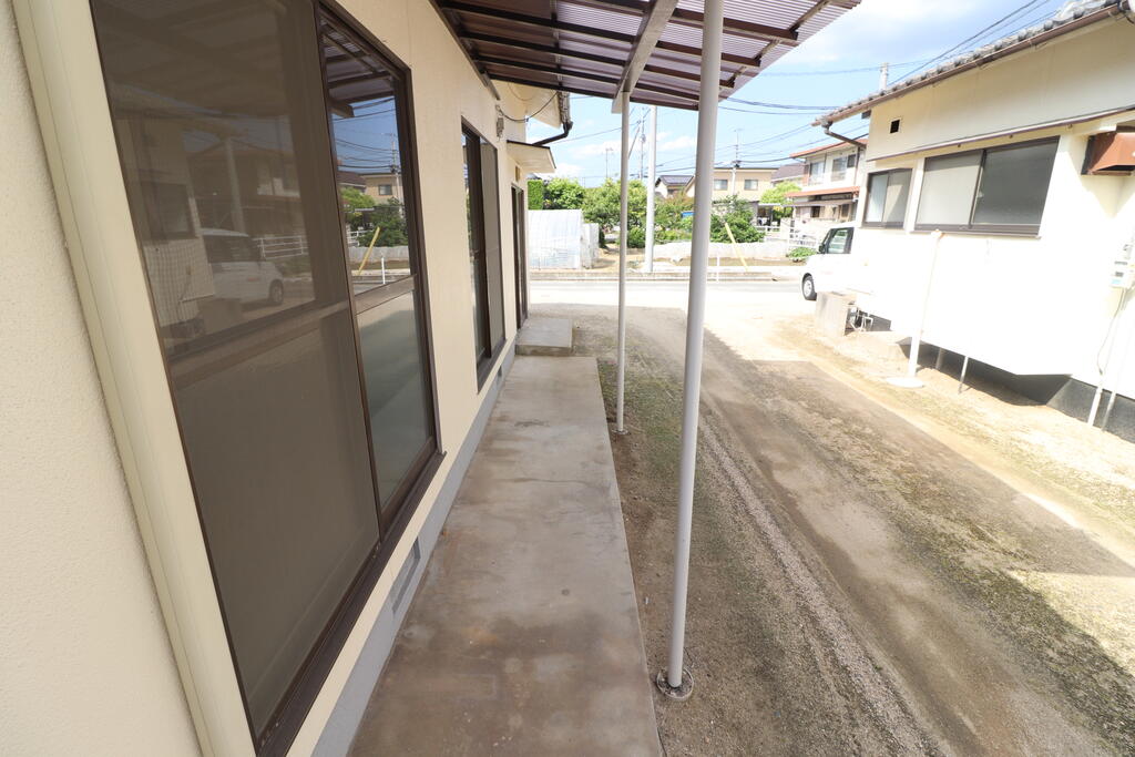 バルコニー　屋根付きです☆