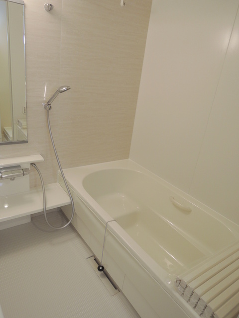 バス・シャワールーム　★追焚・暖房乾燥機付きバス★