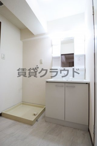 洗面設備　忙しい朝の身支度もこれなら安心ですね！