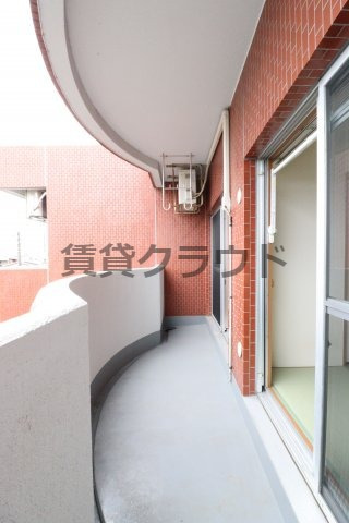 バルコニー　南向きのバルコニー付きです！