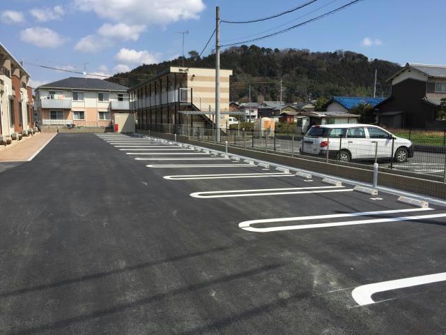 駐車場　駐車場