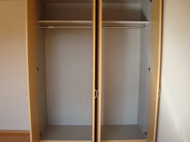 収納　クローゼット