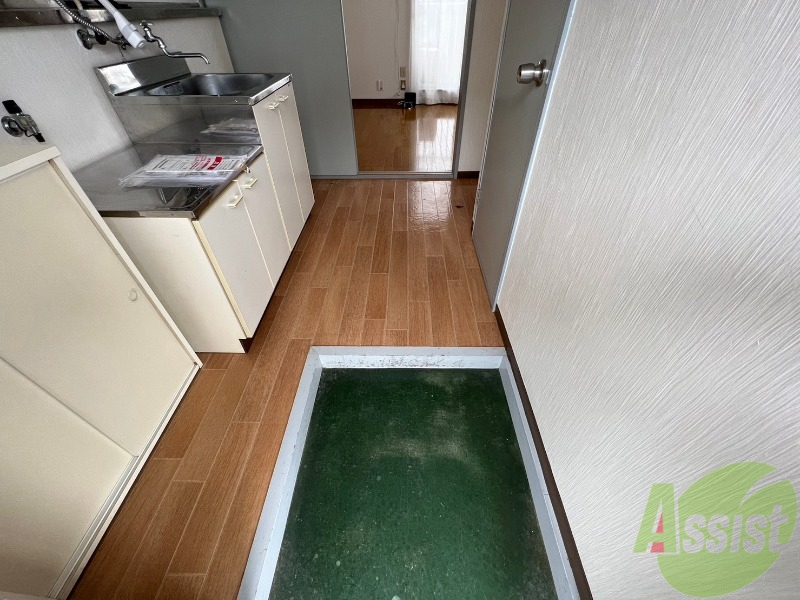 玄関　玄関でございます。毎日の出入りはこちらから。