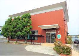 病院　篠原歯科医院（病院）まで584m