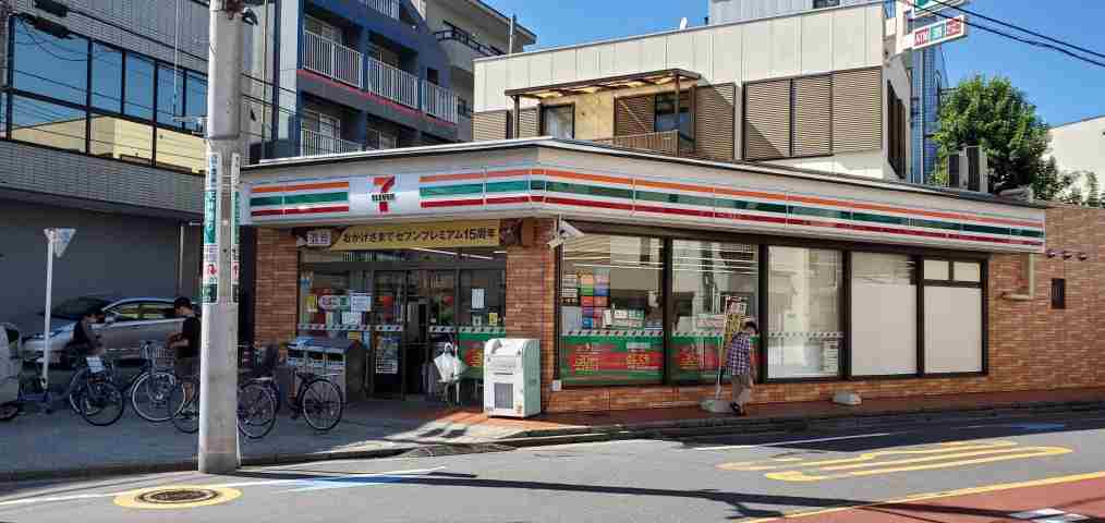 コンビニ　セブン－イレブン亀戸３丁目店（コンビニ）まで671m