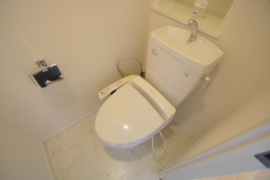 トイレ　シャワー付トイレ