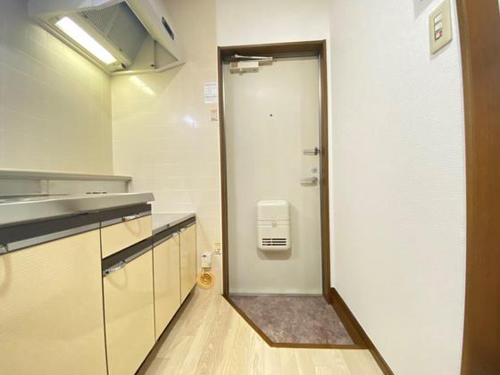 玄関　※別部屋の写真です