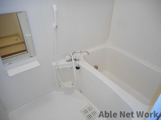 バス・シャワールーム　追い炊き機能付き