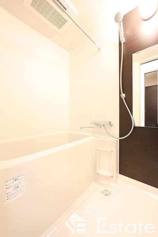 バス・シャワールーム　バスルーム