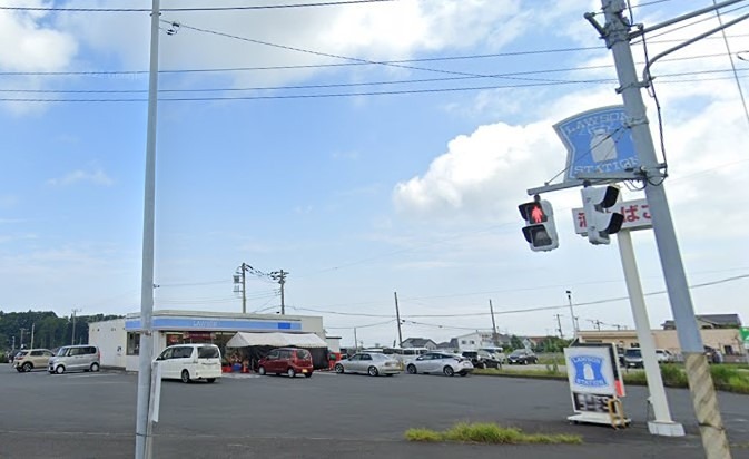 コンビニ　ローソン 木更津請西東四丁目店（コンビニ）まで377m
