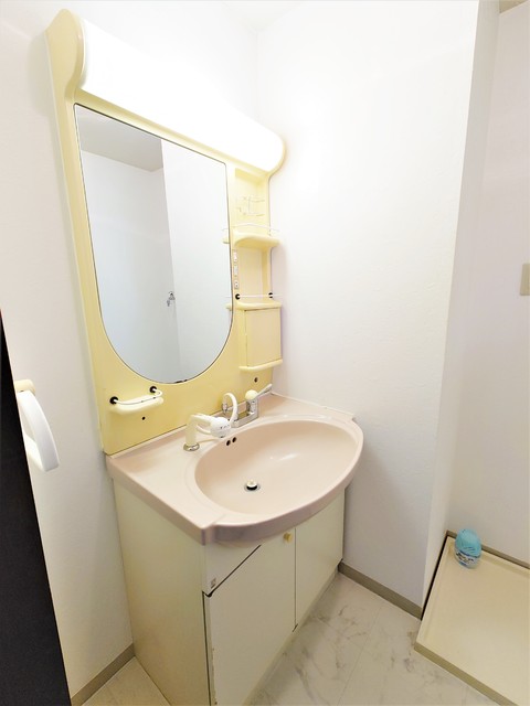 洗面設備　忙しい朝に便利な独立洗面台