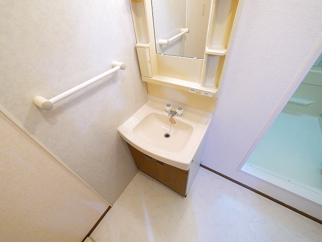 洗面設備　洗面所です