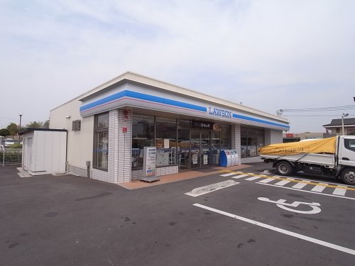 コンビニ　ローソン 奈良押熊町店（コンビニ）まで742m