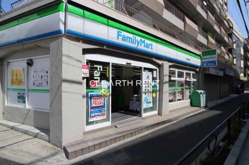 コンビニ　ファミリーマート 文京本郷店（コンビニ）まで434m