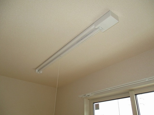 その他設備　室内物干し