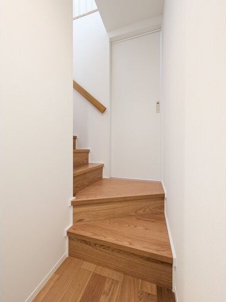 玄関　同じタイプの物件の参考写真です