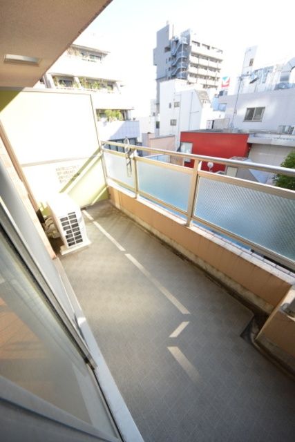 バルコニー　バルコニー