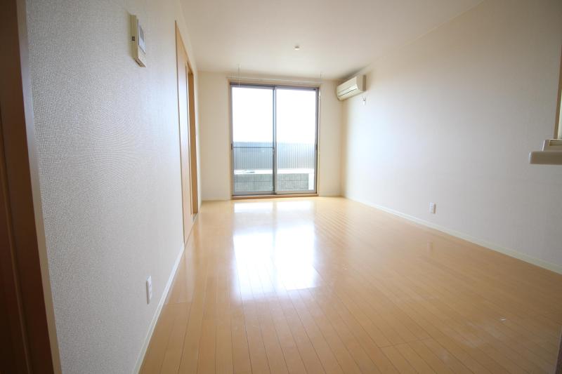 居室・リビング　2　リビング12.6帖