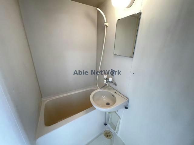 バス・シャワールーム　バス