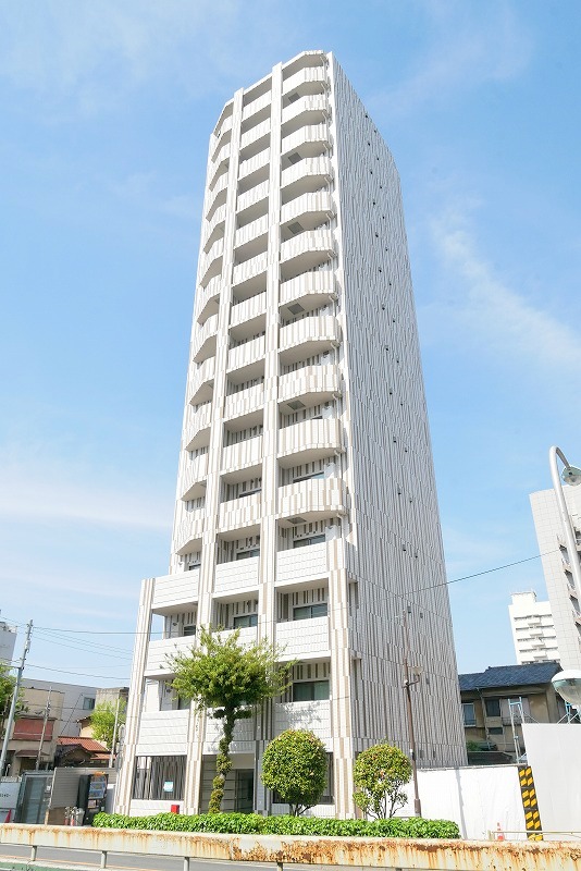 建物外観　落ち着いた雰囲気の外観です