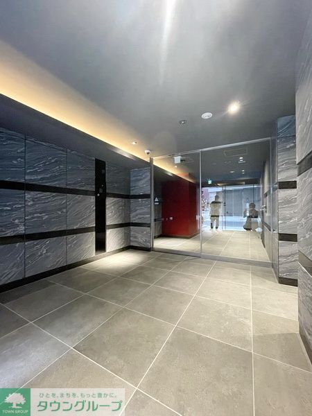 エントランス　エントランス