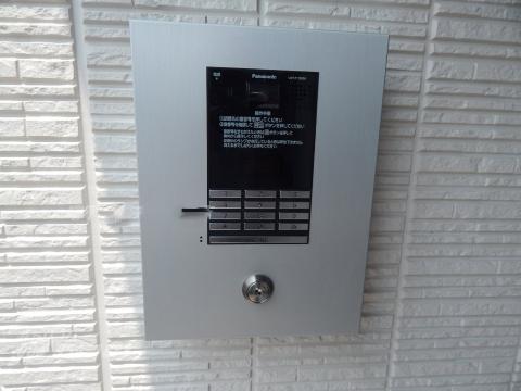 セキュリティ　オートロック完備