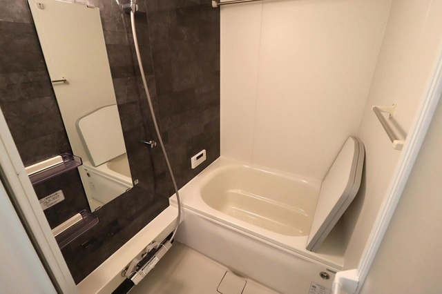 バス・シャワールーム　浴室