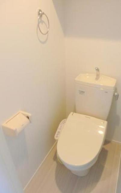 トイレ　同仕様参考写真