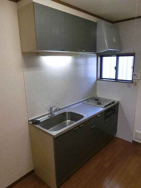 キッチン　システムキッチンでコンロも持ち込み不要です。