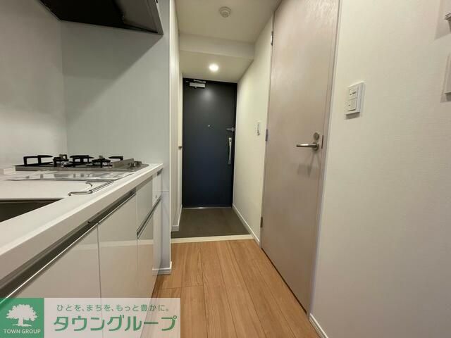 玄関　キッチン
