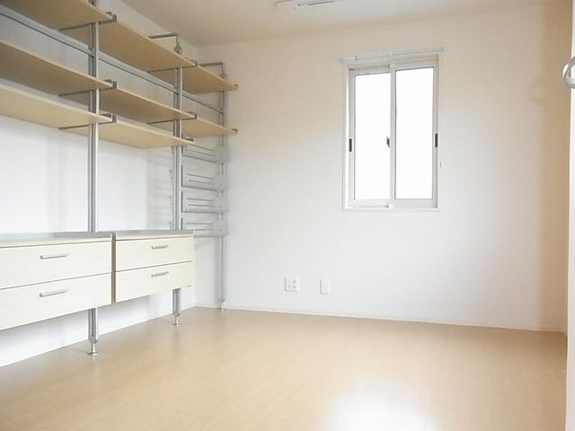 その他部屋・スペース　収納ラック付きのお部屋