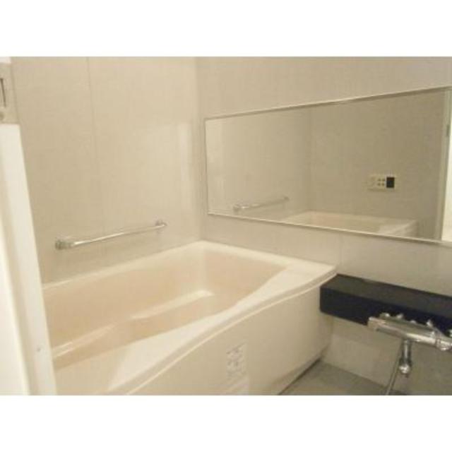 バス・シャワールーム　※写真は同タイプ住戸です。