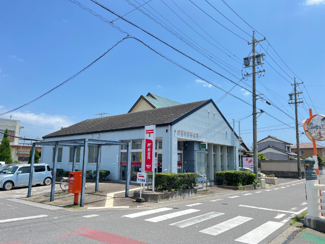 郵便局　鈴鹿寺家郵便局（郵便局）まで421m
