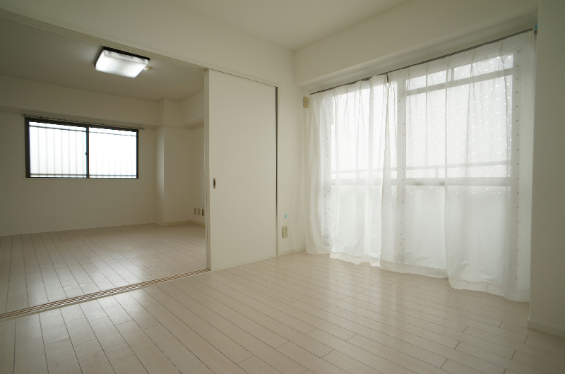 居室・リビング　※同建物・別号室の参考写真です★（実際のお部屋とは異なります