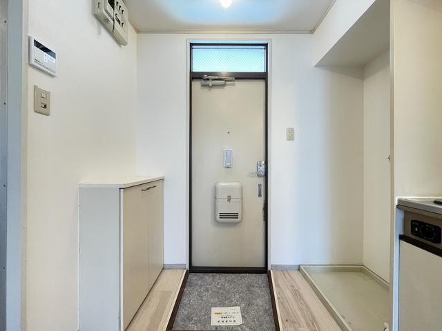 玄関　玄関です。