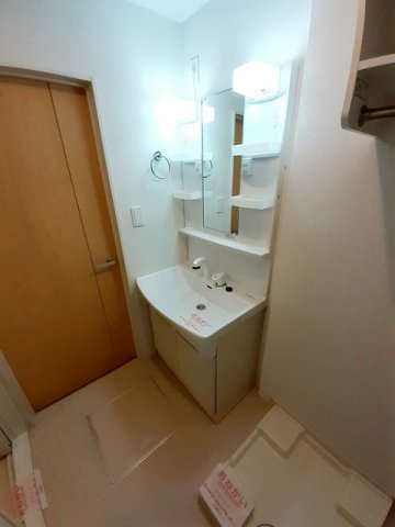 洗面設備　忙しい朝には欠かせない洗面所です