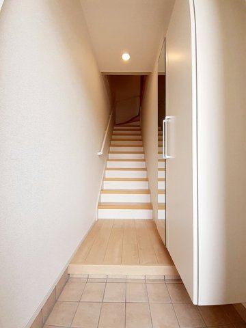 玄関　明るい玄関です