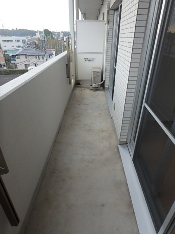 バルコニー　図面と現状に相違がある場合には現状を優先