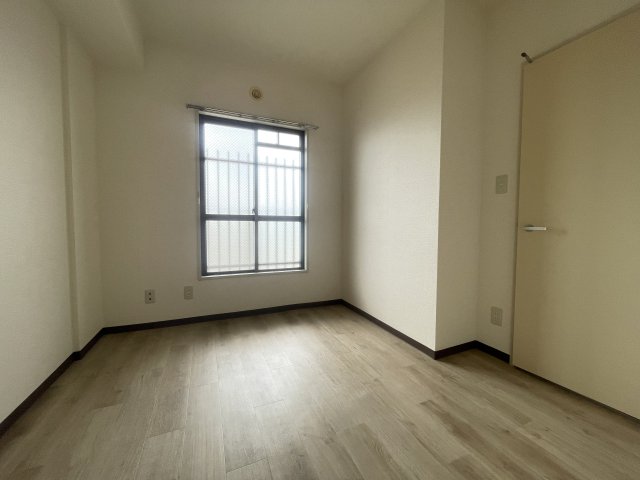 居室・リビング　別部屋参考写真